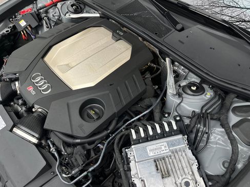 Used 2025 Audi RS 6 performance image 55