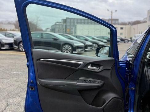 Used 2015 Honda Fit LX image 31