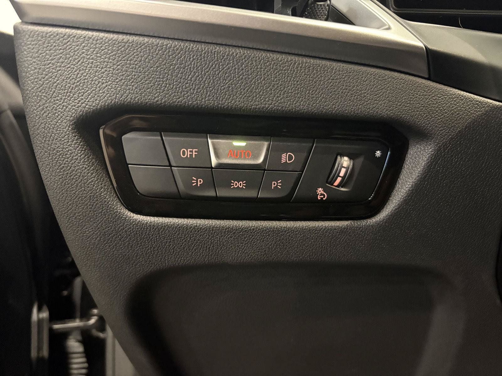 Used 2025 BMW M2 w/ Lighting Package RWD image 20