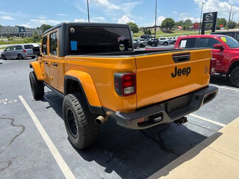 Used 2021 Jeep Gladiator Sport AWD/4WD image 10