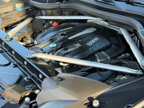 Used 2019 BMW X7 xDrive50i w/ Premium Package image 61