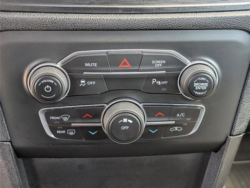 Used 2019 Dodge Charger Police w/ Street Appearance Group RWD image 23
