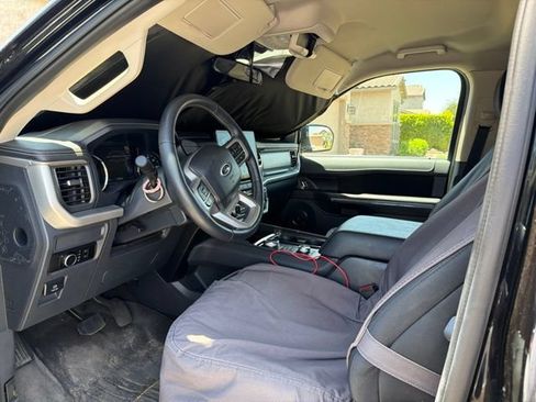 Used 2024 Ford Expedition Max XL AWD/4WD image 5