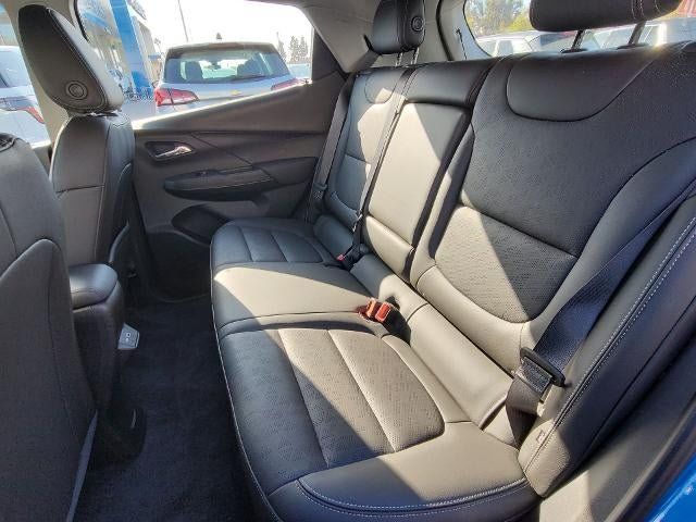 Used 2023 Chevrolet Bolt LT w/ Infotainment Package FWD image 23