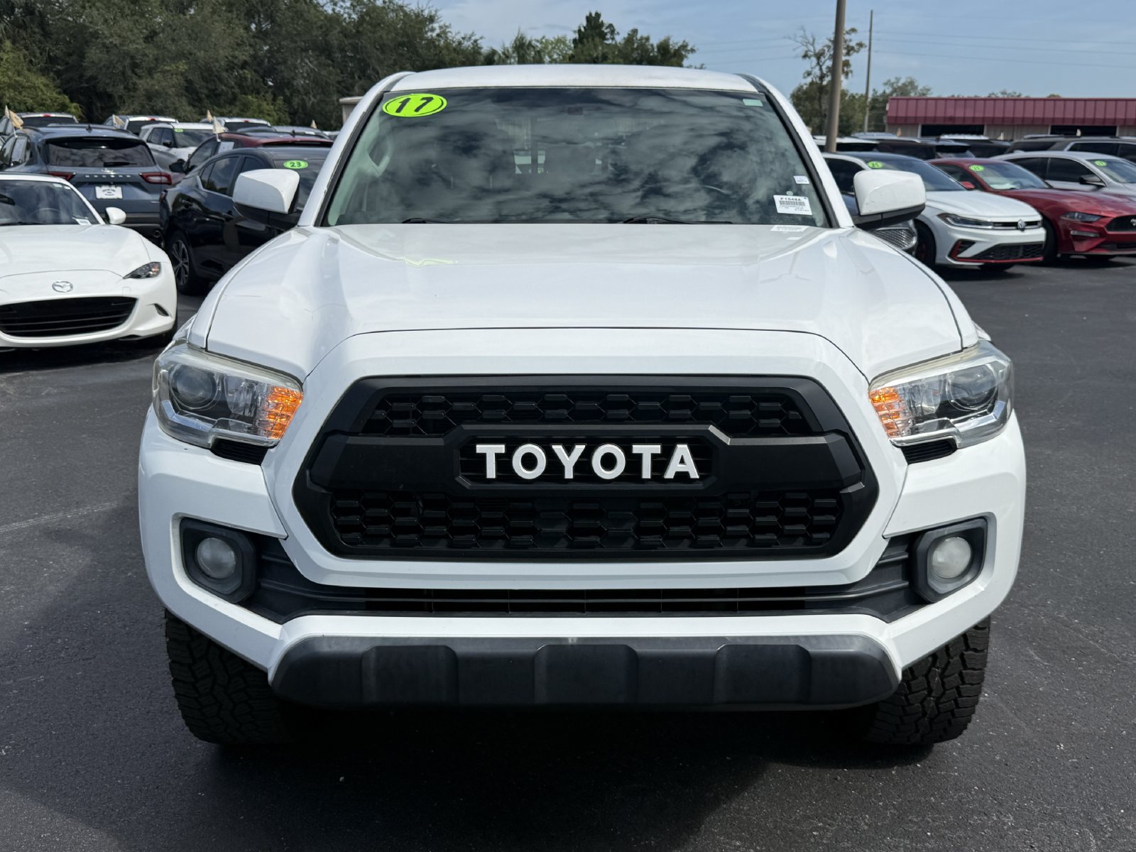 Used 2017 Toyota Tacoma SR5 RWD image 9