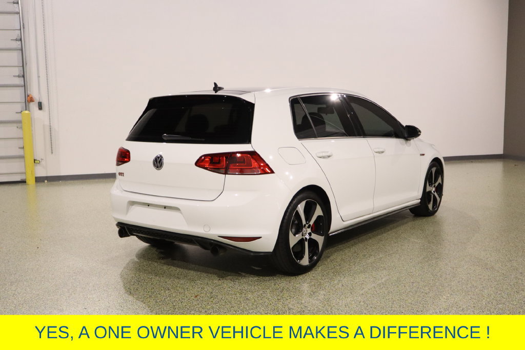 Used 2017 Volkswagen GTI SE FWD image 10