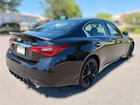 Used 2018 INFINITI Q50 Luxe w/ Essential Package (3.0T Luxe) AWD/4WD image 4