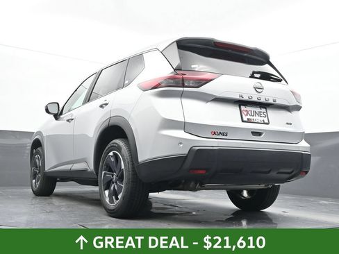 Used 2025 Nissan Rogue SV AWD/4WD image 52