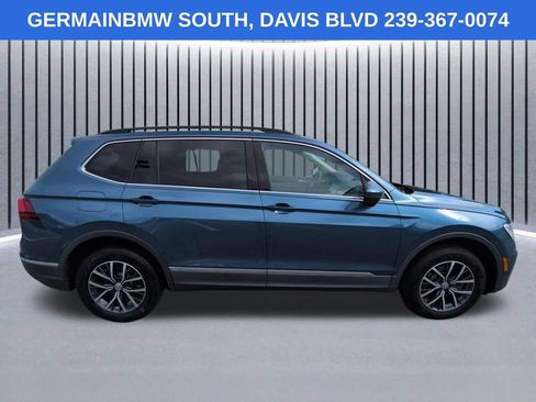 Used 2020 Volkswagen Tiguan SE w/ Panoramic Sunroof Package AWD/4WD image 4