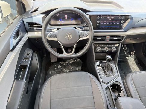 Used 2024 Volkswagen Taos SE FWD image 27