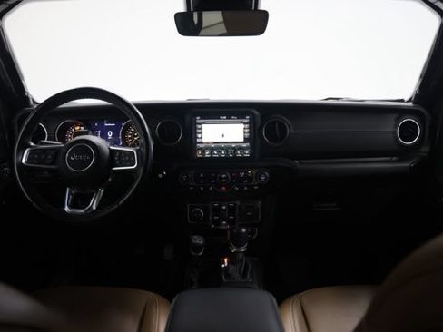 Used 2022 Jeep Wrangler Unlimited Sahara w/ LED Lighting Group AWD/4WD image 34