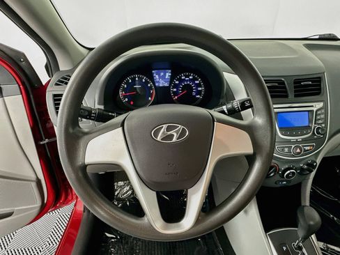Used 2013 Hyundai Accent GLS FWD image 11