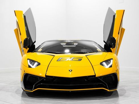 Used 2016 Lamborghini Aventador LP 700-4 image 42