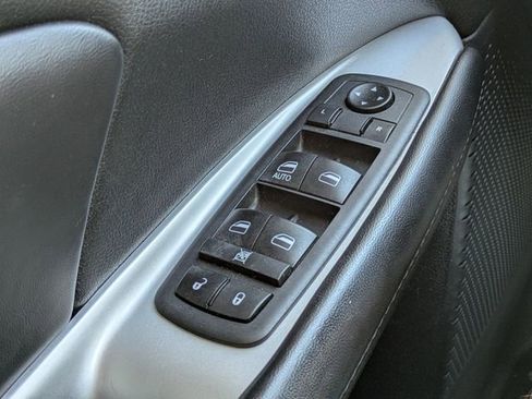 Used 2019 Dodge Journey SE FWD image 23