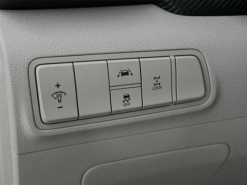 Used 2019 Hyundai Tucson SE AWD/4WD image 14