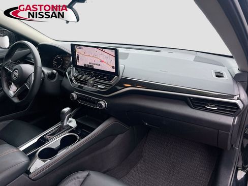 Used 2024 Nissan Altima 2.5 SR w/ SR Premium Package FWD image 38
