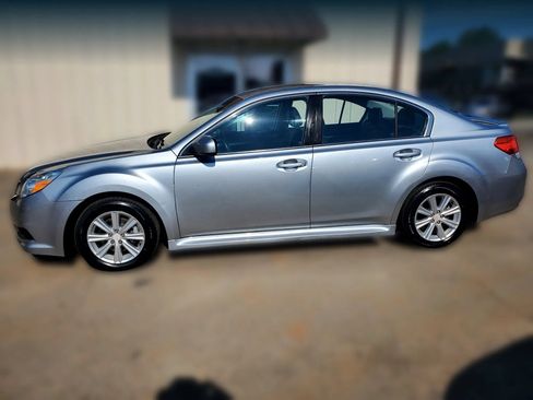 Used 2012 Subaru Legacy 2.5i Premium AWD/4WD image 8