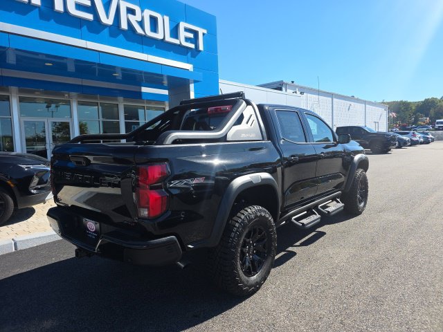 New 2026 Chevrolet Colorado ZR2 w/ Midnight Edition AWD/4WD image 7