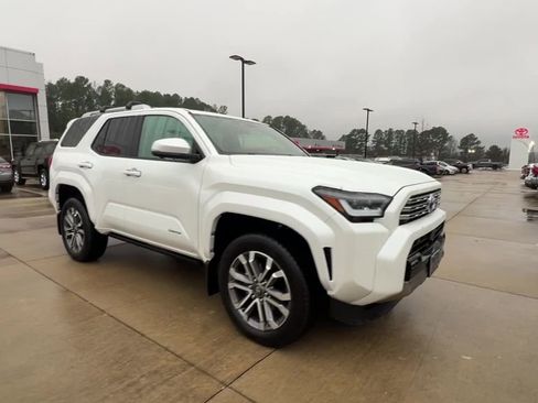 Used 2025 Toyota 4Runner Limited image 8