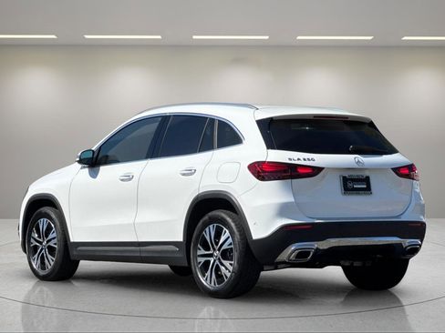 Certified 2025 Mercedes-Benz GLA 250 image 7