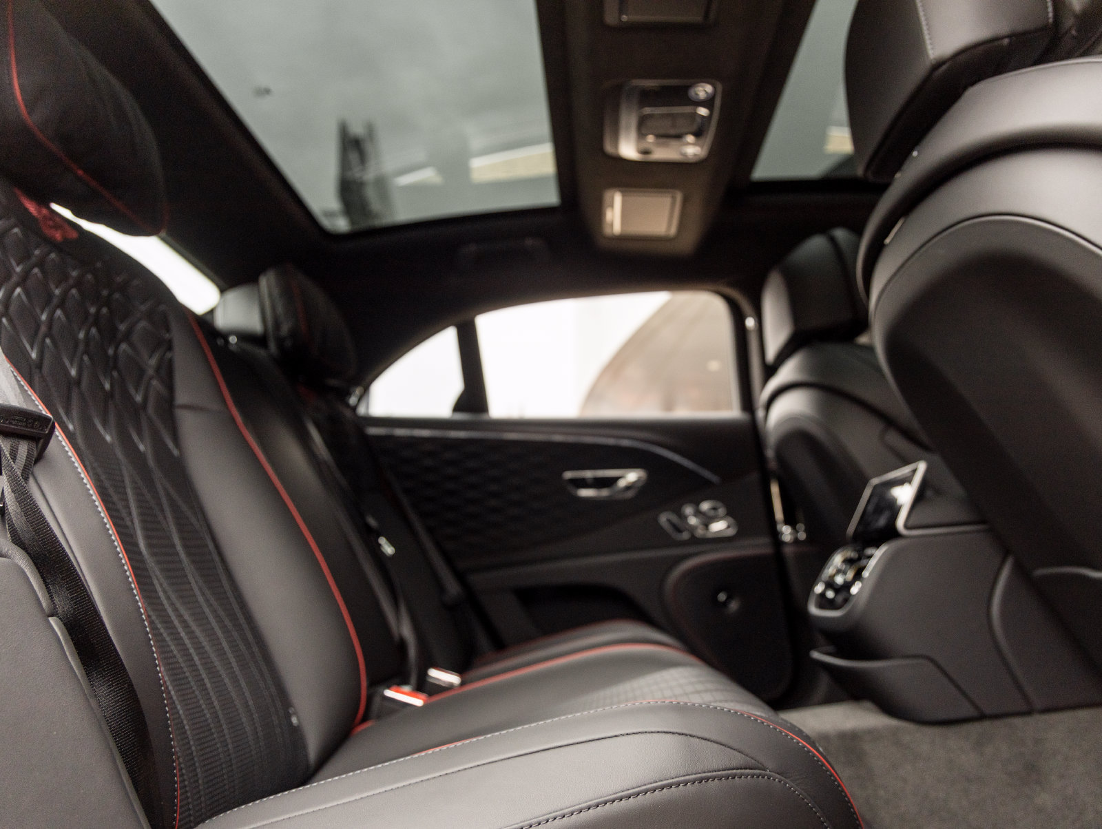 Used 2023 Bentley Flying Spur Azure AWD/4WD image 48