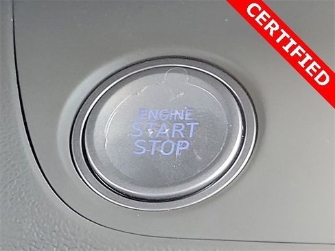 Used 2024 Hyundai Elantra SEL w/ Convenience Package image 10