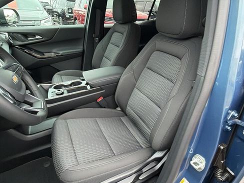 New 2026 Chevrolet Equinox LT w/ Safety and Technology Package FWD image 3