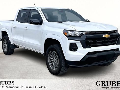 Used 2024 Chevrolet Colorado LT w/ LT Convenience Package RWD image 1
