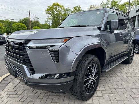 Used 2024 Lexus GX 550 w/ Accessory Package (Z1) AWD/4WD image 2