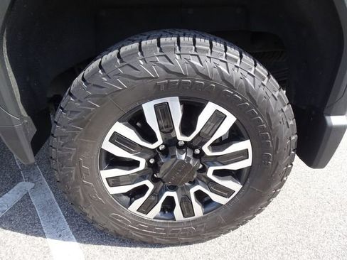 Used 2024 GMC Sierra 2500 Denali Ultimate AWD/4WD image 41