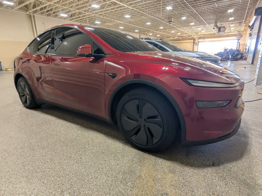 Used 2026 Tesla Model Y Long Range AWD/4WD image 3