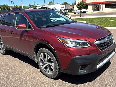 Used 2020 Subaru Outback Limited w/ Popular Package #2 AWD/4WD image 3