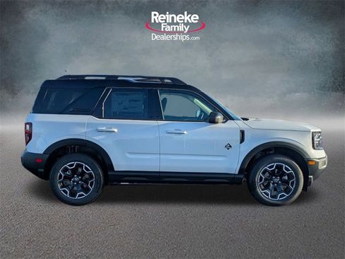 New 2025 Ford Bronco Sport Outer Banks image 4