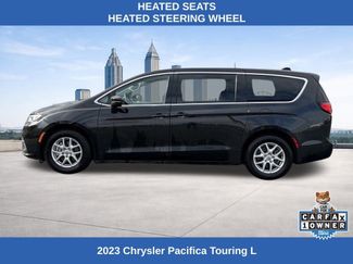Used 2023 Chrysler Pacifica Touring-L video 2
