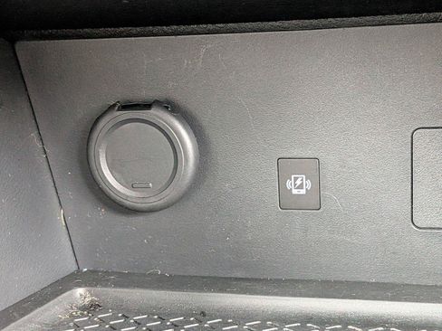 Used 2023 Nissan Pathfinder Platinum w/ Cargo Package AWD/4WD image 14