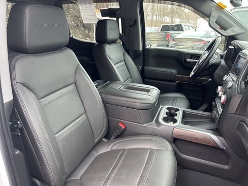 Used 2022 GMC Sierra 1500 Denali w/ Denali Premium Package image 8