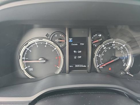 Used 2023 Toyota 4Runner TRD Off-Road AWD/4WD image 15