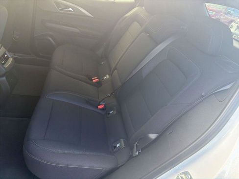 New 2026 Chevrolet Equinox EV LT FWD image 26