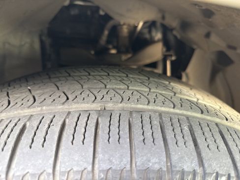 Used 2017 INFINITI QX80 Limited image 3