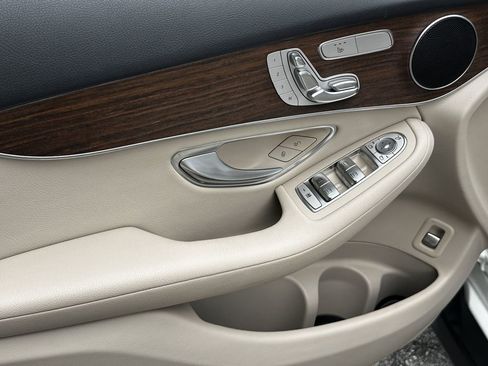 Certified 2021 Mercedes-Benz GLC 300 4MATIC image 10