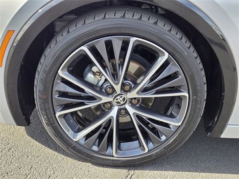 Certified 2025 Toyota Prius Limited image 8