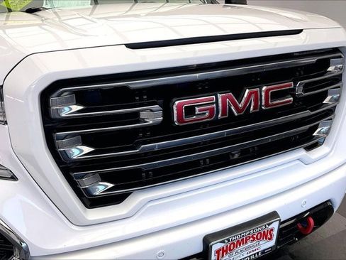 Used 2020 GMC Sierra 1500 AT4 w/ Off-Road Performance Package image 30
