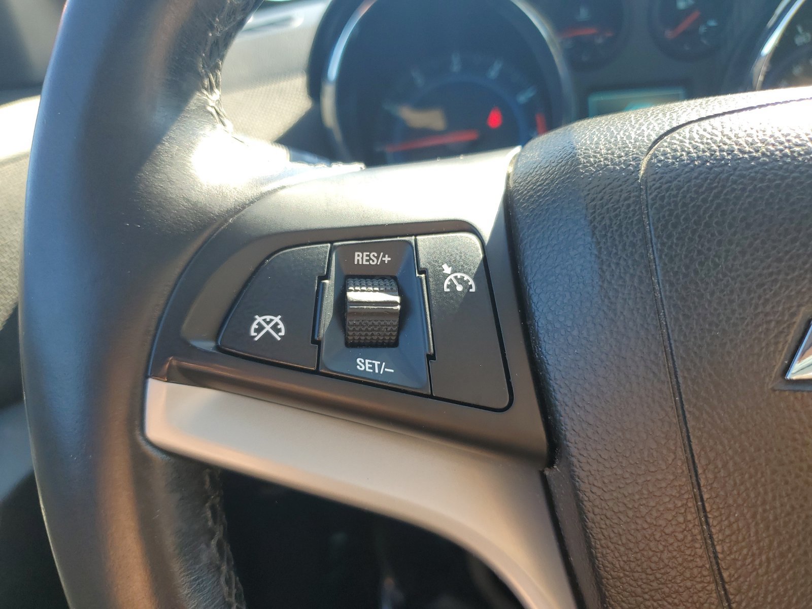 Used 2014 Chevrolet Cruze LTZ w/ RS Package FWD image 23