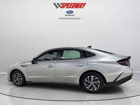 Used 2026 Hyundai Sonata Blue FWD image 9