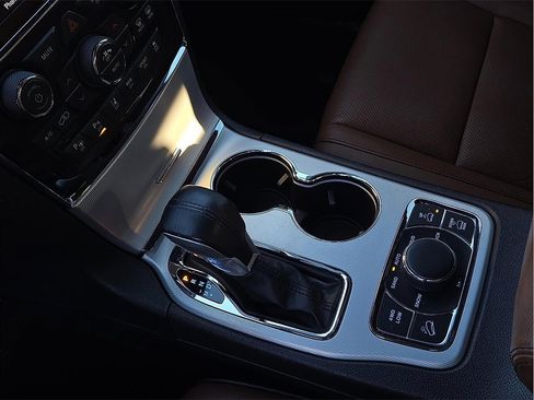 Used 2021 Jeep Grand Cherokee Summit w/ Platinum Series Group image 20