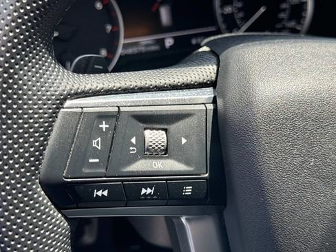 Used 2024 Mitsubishi Outlander SE AWD/4WD image 28