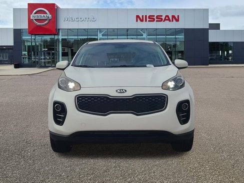 Used 2018 Kia Sportage LX AWD/4WD image 2