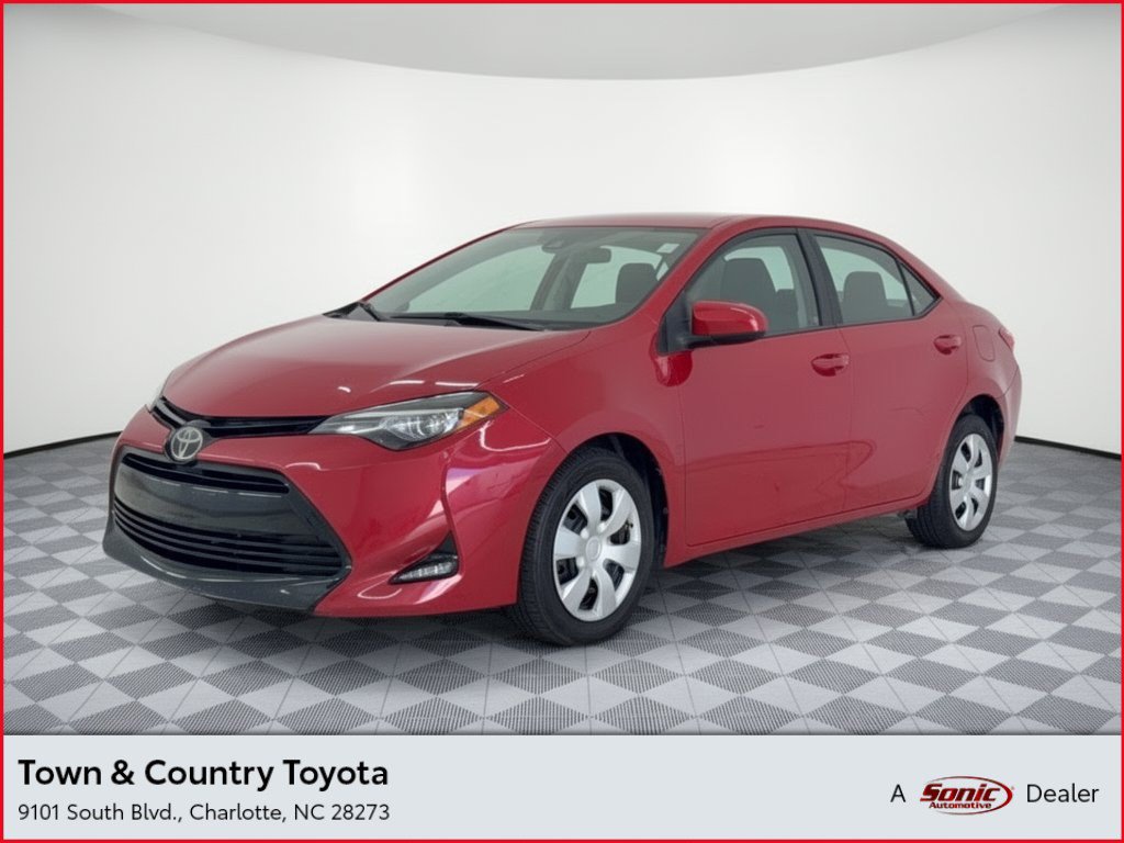 Used 2017 Toyota Corolla LE FWD image 1
