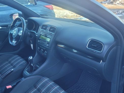 Used 2013 Volkswagen Golf 4-Door image 24