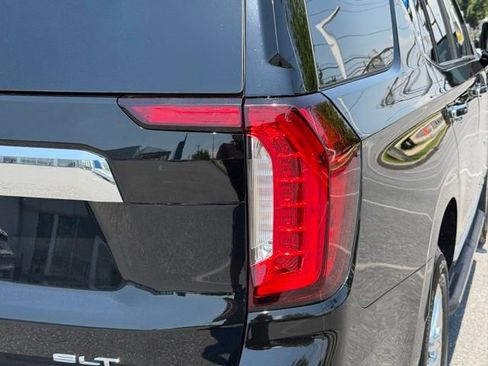Certified 2023 GMC Yukon SLT w/ SLT Premium Package AWD/4WD image 24